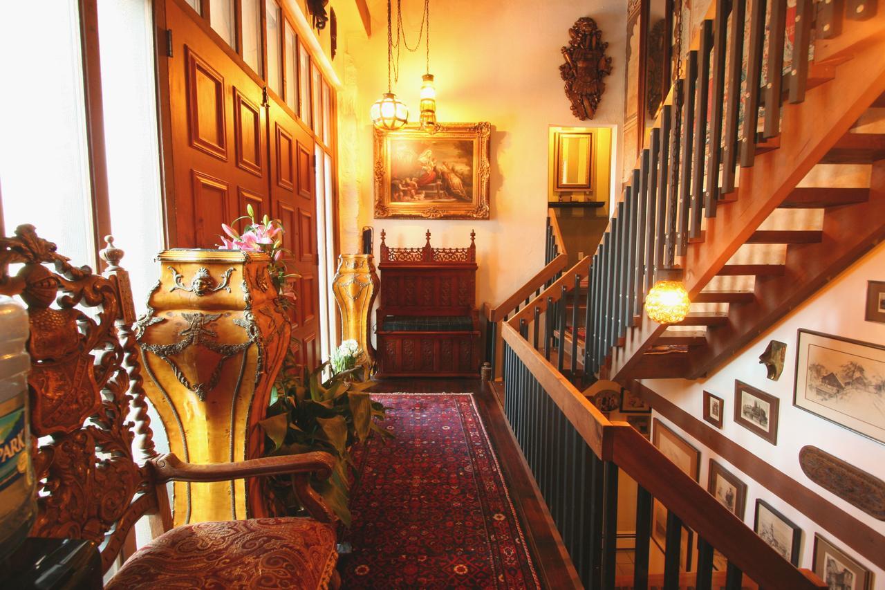 Alpenhof Bed & Breakfast 메디아 외부 사진